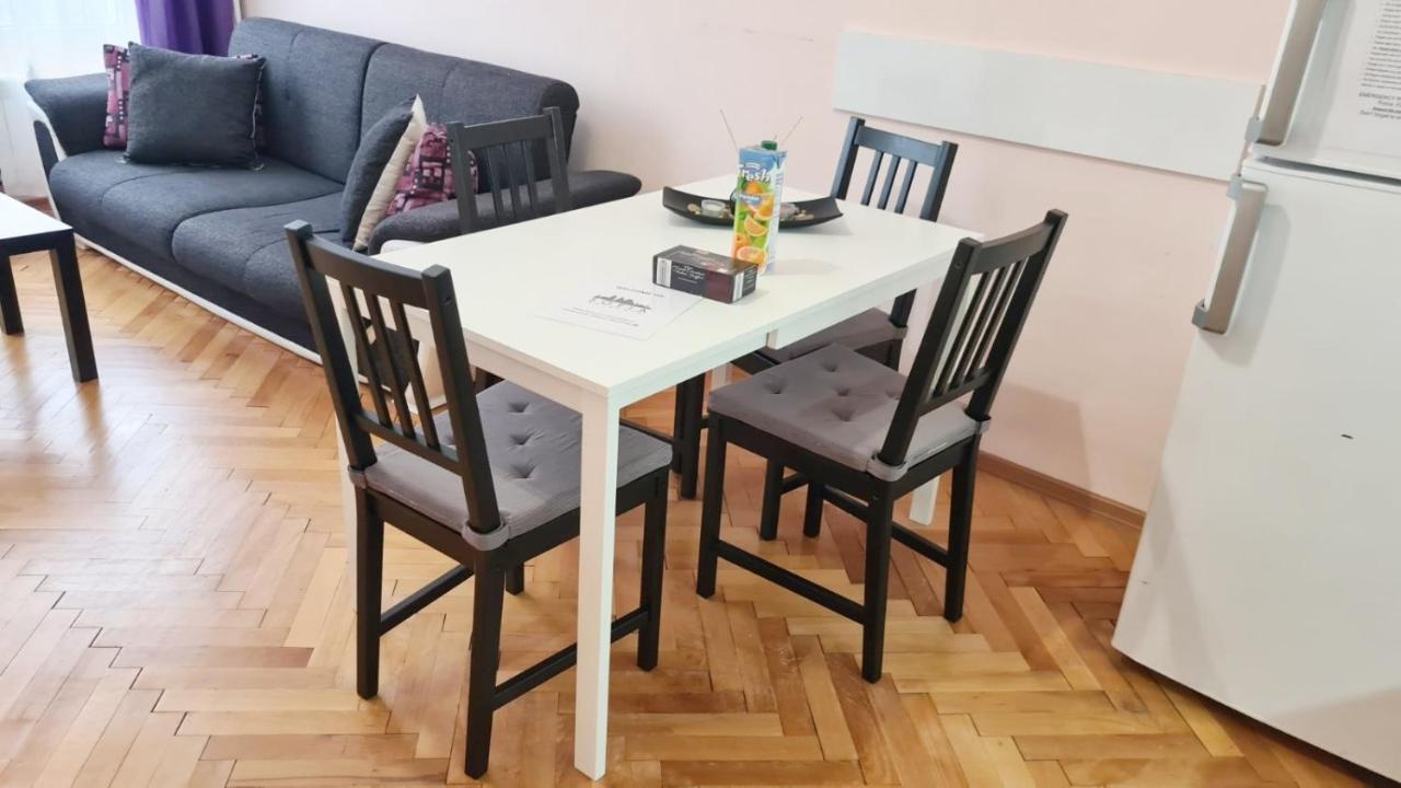 Lovely City Center 1Bd, 1Bt Apartment 소피아 외부 사진